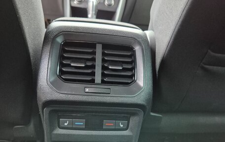 Volkswagen Tiguan II, 2018 год, 2 915 000 рублей, 14 фотография