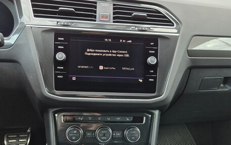 Volkswagen Tiguan II, 2018 год, 2 915 000 рублей, 10 фотография