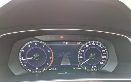 Volkswagen Tiguan II, 2018 год, 2 915 000 рублей, 9 фотография