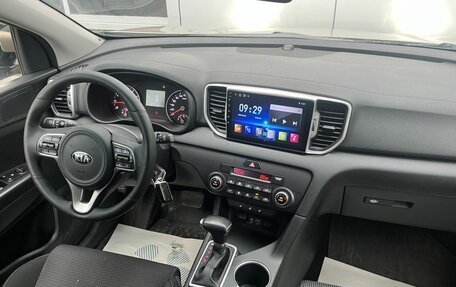 KIA Sportage IV рестайлинг, 2018 год, 1 790 000 рублей, 11 фотография