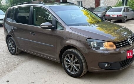Volkswagen Touran III, 2014 год, 1 250 000 рублей, 1 фотография