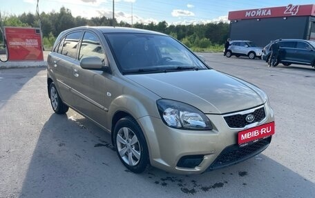 KIA Rio II, 2010 год, 420 000 рублей, 1 фотография