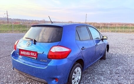 Toyota Auris II, 2011 год, 820 000 рублей, 3 фотография
