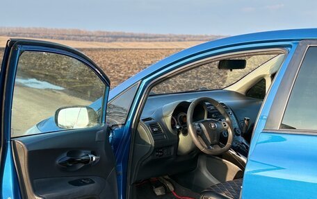 Toyota Auris II, 2011 год, 820 000 рублей, 21 фотография