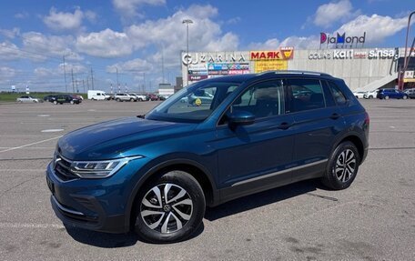 Volkswagen Tiguan II, 2021 год, 2 200 000 рублей, 6 фотография