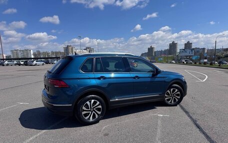 Volkswagen Tiguan II, 2021 год, 2 200 000 рублей, 12 фотография