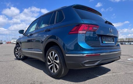 Volkswagen Tiguan II, 2021 год, 2 200 000 рублей, 10 фотография