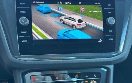 Volkswagen Tiguan II, 2021 год, 2 200 000 рублей, 21 фотография