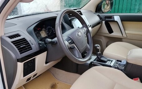 Toyota Land Cruiser Prado 150 рестайлинг 2, 2021 год, 5 200 000 рублей, 3 фотография
