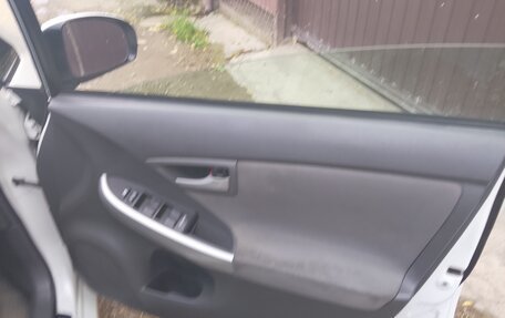 Toyota Prius, 2009 год, 1 070 000 рублей, 8 фотография