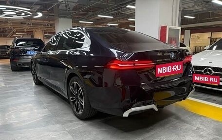BMW 5 серия, 2025 год, 6 299 999 рублей, 4 фотография