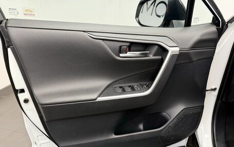 Toyota RAV4, 2021 год, 3 584 000 рублей, 10 фотография