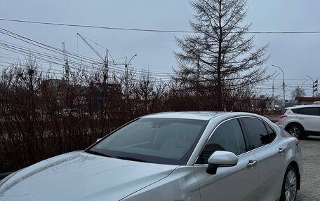 Toyota Camry, 2020 год, 2 800 000 рублей, 11 фотография