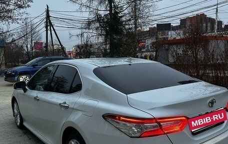 Toyota Camry, 2020 год, 2 800 000 рублей, 13 фотография