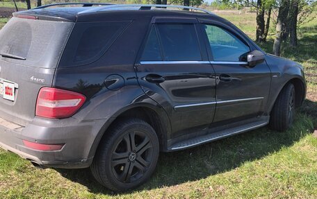 Mercedes-Benz M-Класс, 2010 год, 1 350 000 рублей, 3 фотография