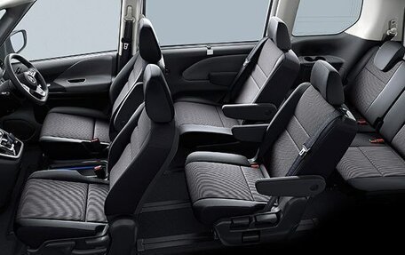 Nissan Serena IV, 2018 год, 1 995 000 рублей, 21 фотография