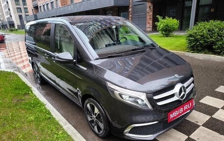 Mercedes-Benz V-Класс, 2020 год, 6 900 000 рублей, 8 фотография
