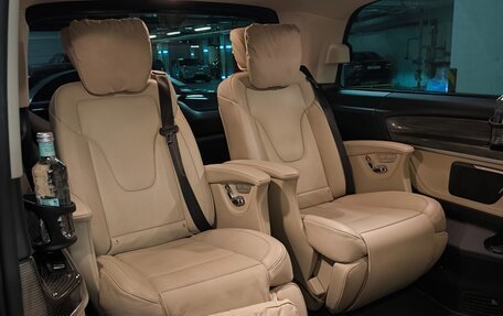 Mercedes-Benz V-Класс, 2020 год, 6 900 000 рублей, 19 фотография