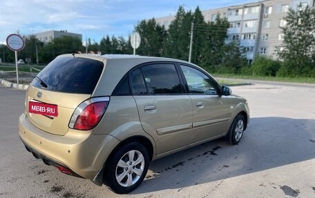 KIA Rio II, 2010 год, 420 000 рублей, 2 фотография