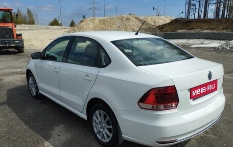 Volkswagen Polo VI (EU Market), 2015 год, 650 000 рублей, 5 фотография