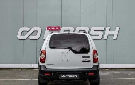 Chevrolet Niva I рестайлинг, 2015 год, 850 000 рублей, 4 фотография