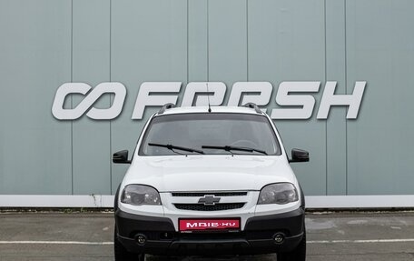 Chevrolet Niva I рестайлинг, 2015 год, 850 000 рублей, 3 фотография