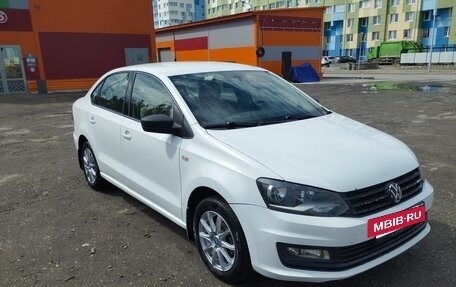 Volkswagen Polo VI (EU Market), 2015 год, 650 000 рублей, 9 фотография