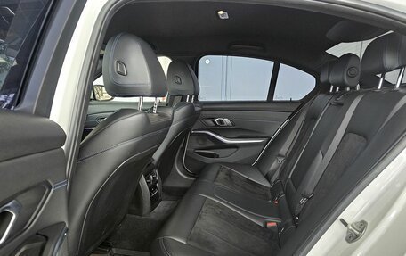 BMW 3 серия, 2019 год, 3 320 000 рублей, 15 фотография