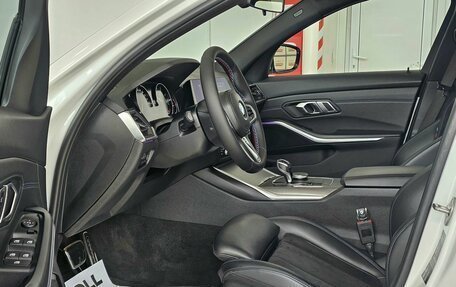 BMW 3 серия, 2019 год, 3 320 000 рублей, 11 фотография