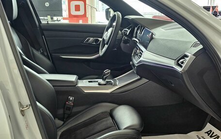 BMW 3 серия, 2019 год, 3 320 000 рублей, 18 фотография