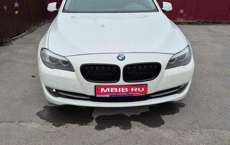 BMW 5 серия, 2011 год, 1 390 000 рублей, 1 фотография