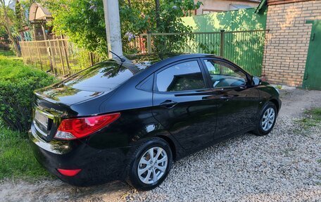 Hyundai Solaris II рестайлинг, 2013 год, 1 170 000 рублей, 2 фотография