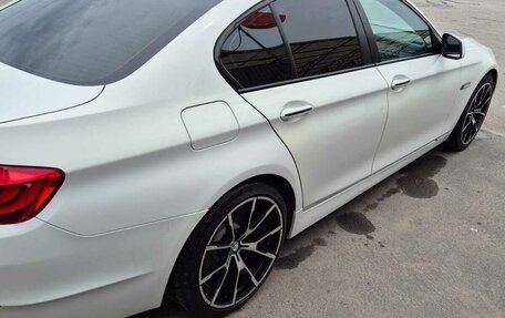 BMW 5 серия, 2011 год, 1 390 000 рублей, 10 фотография