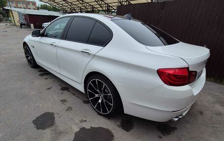 BMW 5 серия, 2011 год, 1 390 000 рублей, 6 фотография