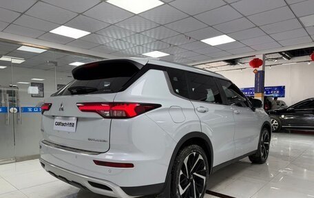 Mitsubishi Outlander, 2022 год, 3 500 123 рублей, 6 фотография