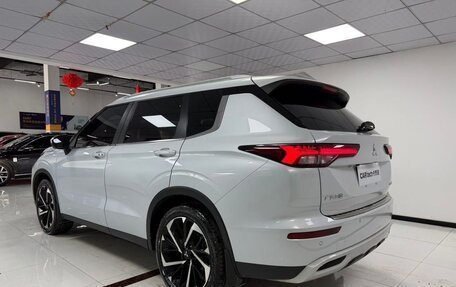 Mitsubishi Outlander, 2022 год, 3 500 123 рублей, 4 фотография