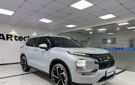 Mitsubishi Outlander, 2022 год, 3 500 123 рублей, 3 фотография