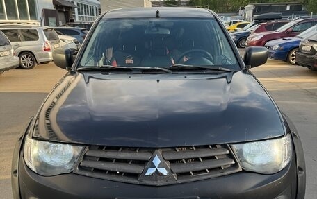 Mitsubishi L200 IV рестайлинг, 2010 год, 1 450 000 рублей, 4 фотография