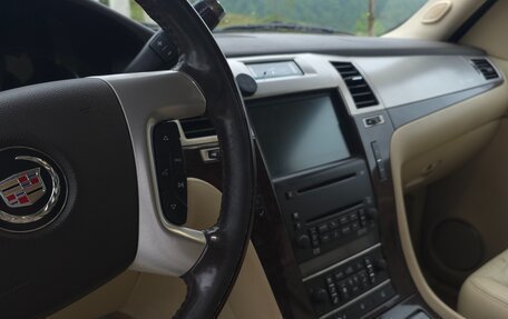 Cadillac Escalade III, 2008 год, 1 170 000 рублей, 5 фотография