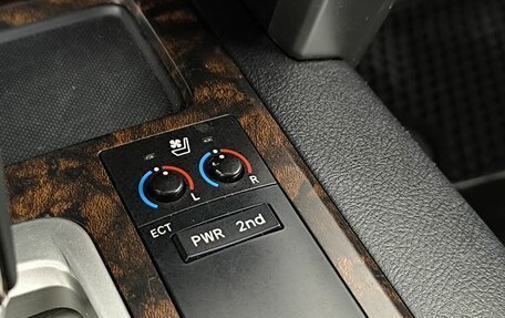 Toyota Land Cruiser 200, 2012 год, 3 050 000 рублей, 20 фотография