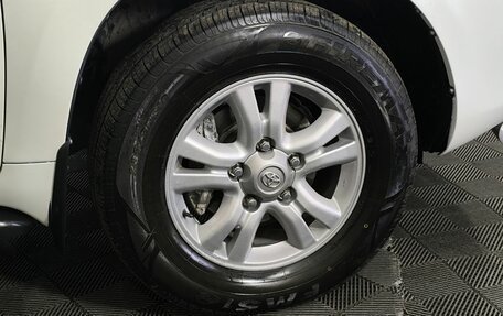 Toyota Land Cruiser 200, 2012 год, 3 050 000 рублей, 28 фотография