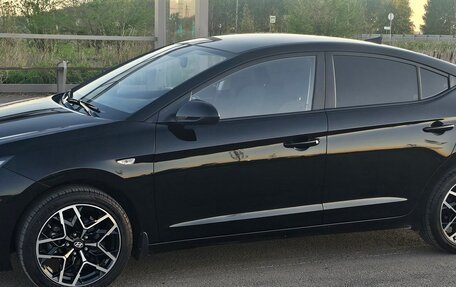 Hyundai Elantra VI рестайлинг, 2019 год, 1 615 000 рублей, 8 фотография