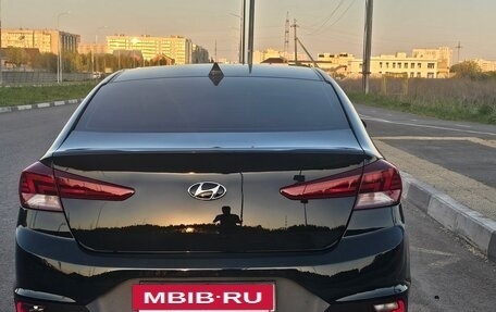 Hyundai Elantra VI рестайлинг, 2019 год, 1 615 000 рублей, 3 фотография