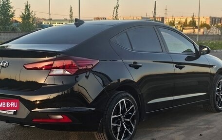Hyundai Elantra VI рестайлинг, 2019 год, 1 615 000 рублей, 2 фотография