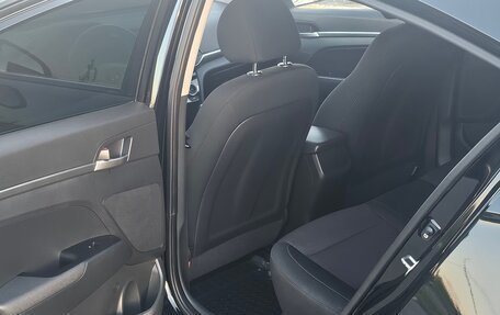 Hyundai Elantra VI рестайлинг, 2019 год, 1 615 000 рублей, 15 фотография