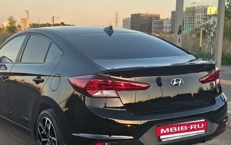 Hyundai Elantra VI рестайлинг, 2019 год, 1 615 000 рублей, 4 фотография