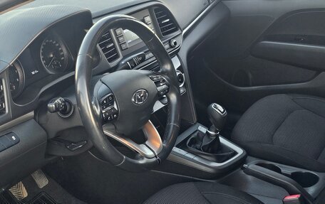 Hyundai Elantra VI рестайлинг, 2019 год, 1 615 000 рублей, 17 фотография
