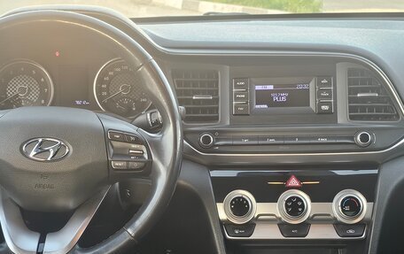 Hyundai Elantra VI рестайлинг, 2019 год, 1 615 000 рублей, 22 фотография