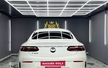 Mercedes-Benz E-Класс, 2020 год, 5 850 000 рублей, 4 фотография