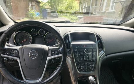 Opel Astra J, 2011 год, 400 000 рублей, 16 фотография